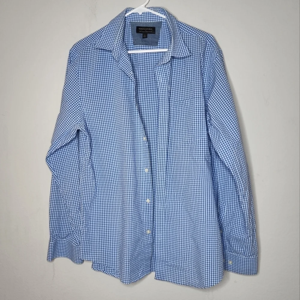 Banana Republic button‎ down